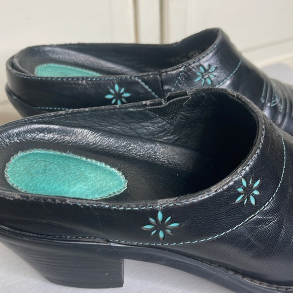 ARIAT Women’s slide Mules Black Turquoise Leather Upper SIZE 7B - Picture 6 of 11